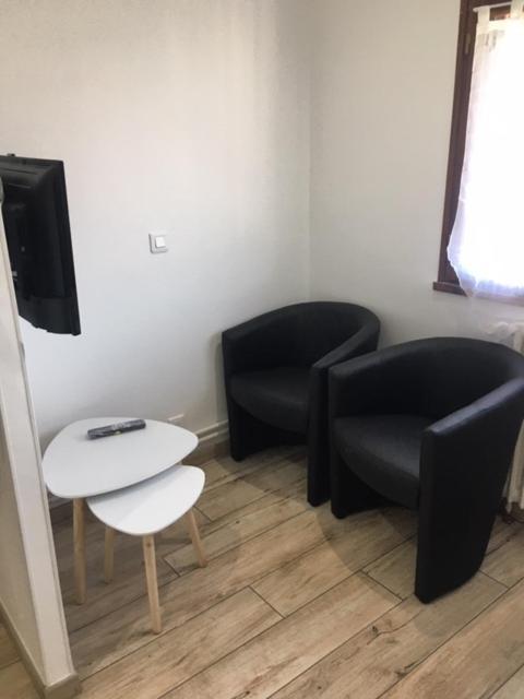 Joli Studio 21 M2 Avec Parking Prive Leilighet Aix-les-Bains Eksteriør bilde